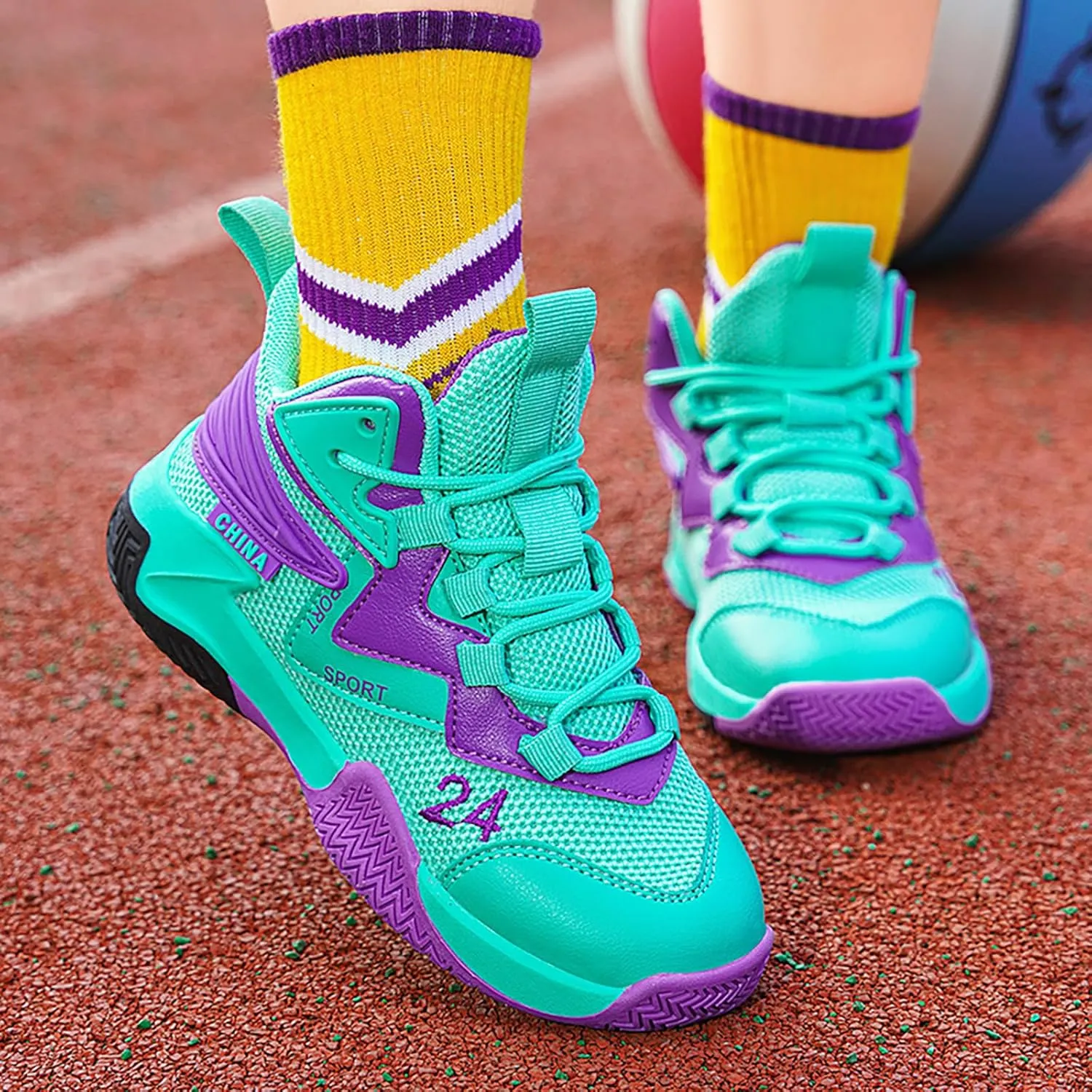 Boys Basketball Shoes Kids Basketball Sneakers Breathable Tennis Shoes for Boys Girls