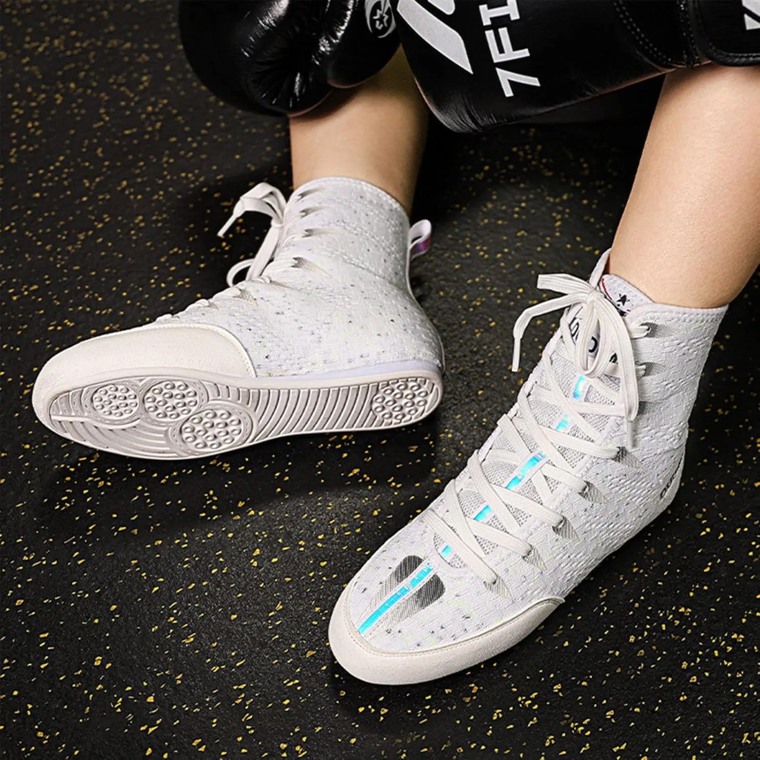 Boy's Boxing Shoes Combat Training Shoes Mesh Non-Slip Rubber Sole Children Wrestling Boxing Boots,White-35EU