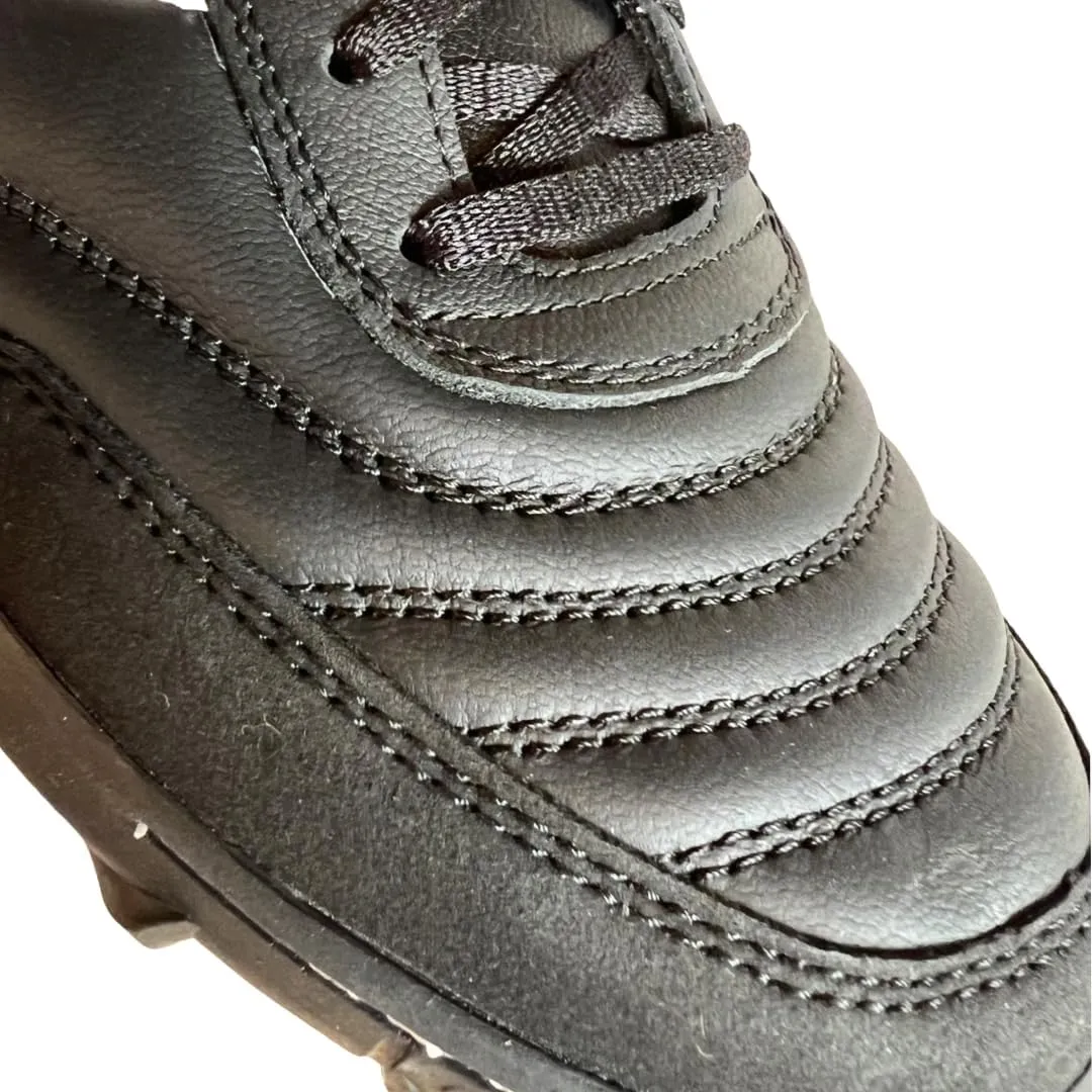 Diadora Calcetto LT Turf Soccer Shoes - Full Grain Leather, Enhanced Cushioning, Anti-Wear Rubber, Synthetic Turf, Optimal Traction and Stability