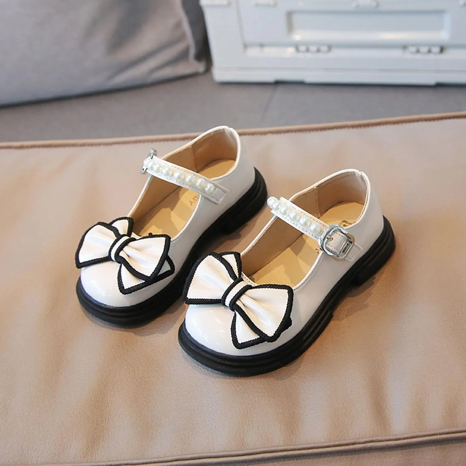Girls Fuzzy Boots Fashion Autumn Girls Casual Shoes Thick Sole Round Toe Bow Pearl Buckle Toddler Shoe Size 6