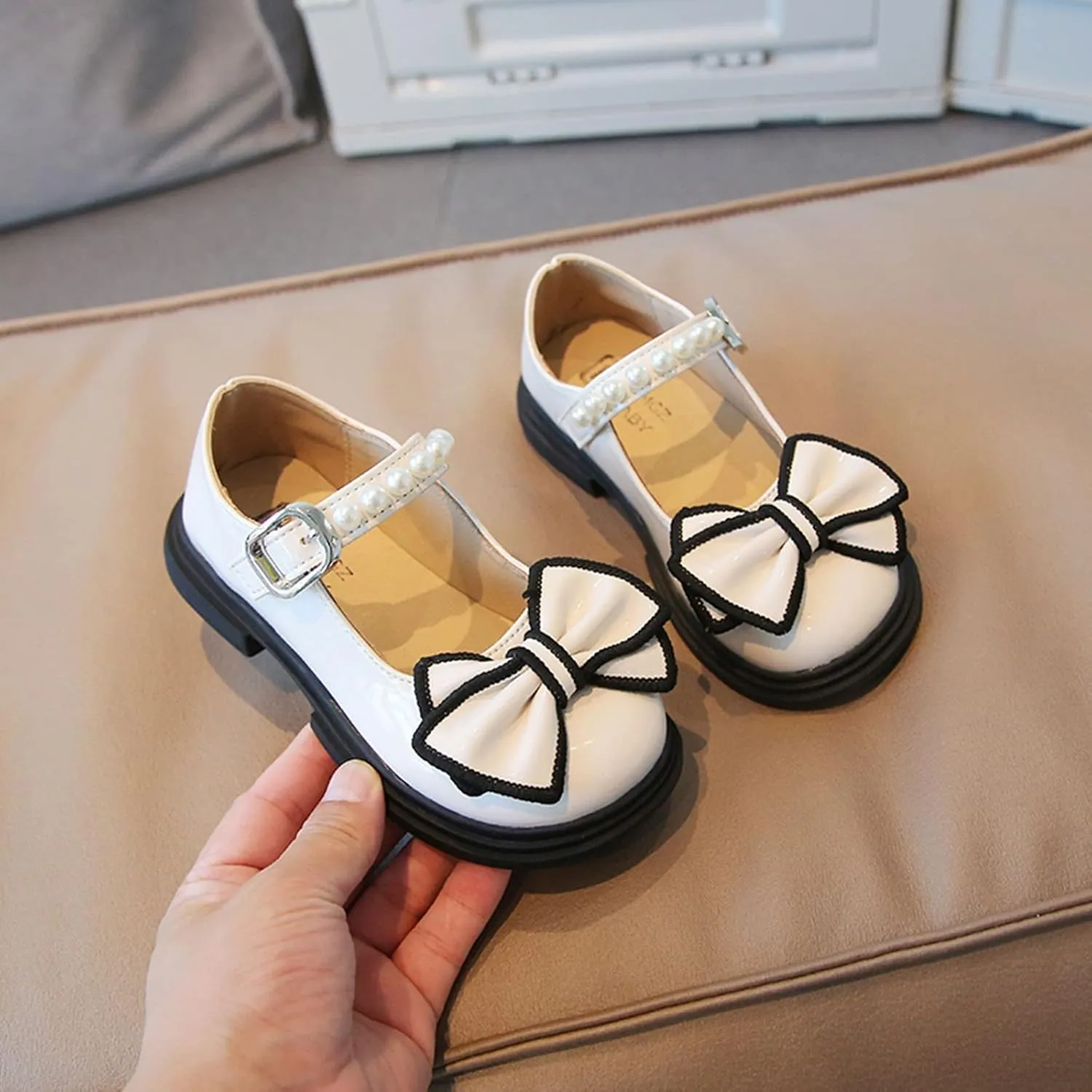 Girls Fuzzy Boots Fashion Autumn Girls Casual Shoes Thick Sole Round Toe Bow Pearl Buckle Toddler Shoe Size 6
