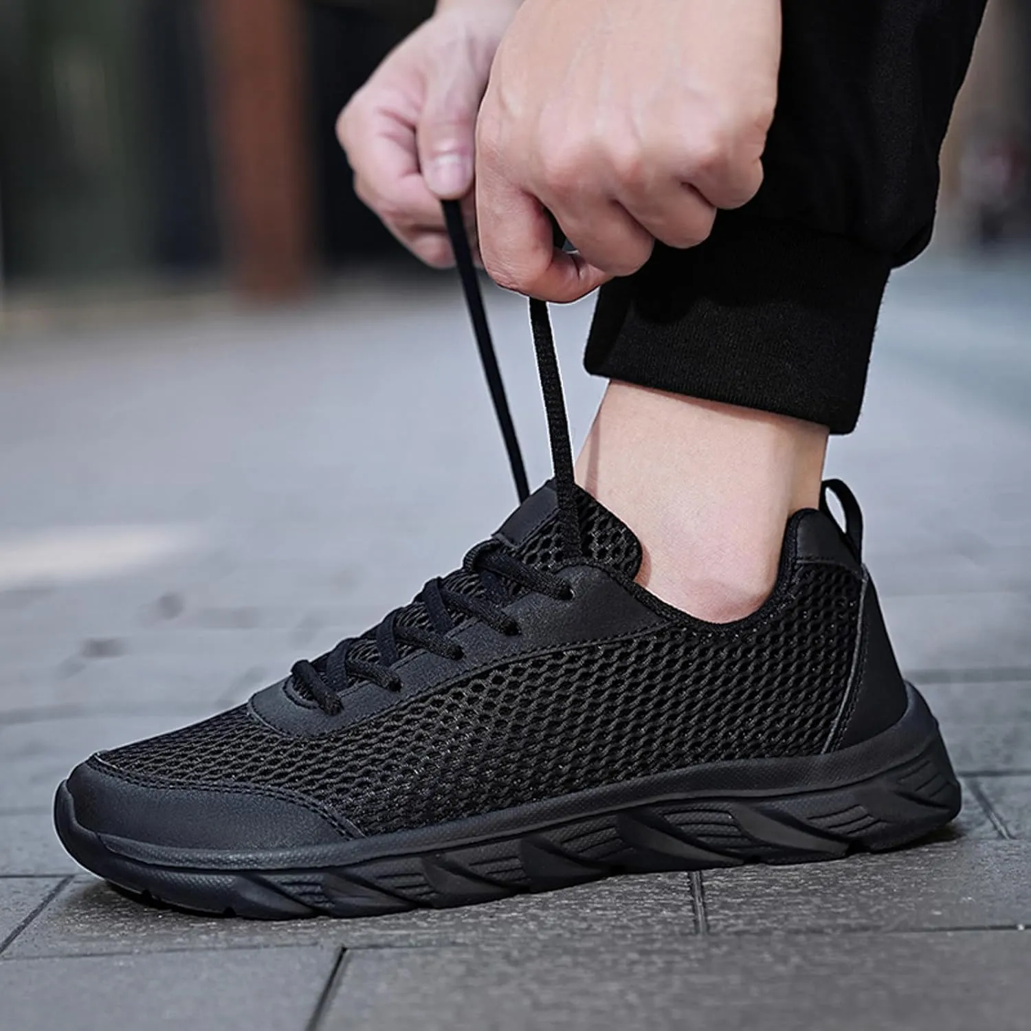 Mens Breathable Lace Up Running Shoes Comfortable Breathable Lightweight Tennis Shoe Non Slip Barefoot Sneaker