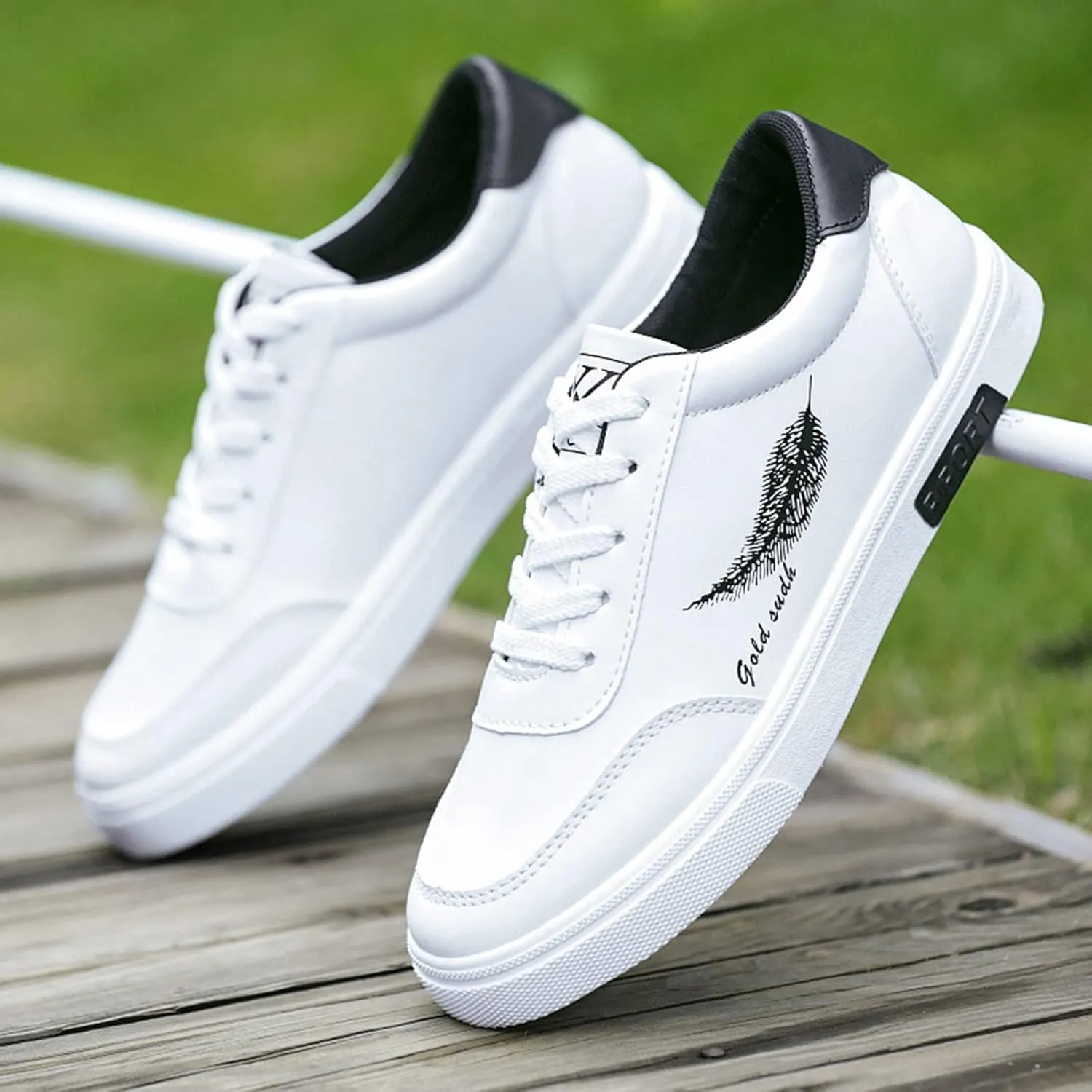 Men's Walking Shoes White Leather Sneakers Men Men's Fashion Sneakers Casual Walking Shoes Pickle Shoes Mens