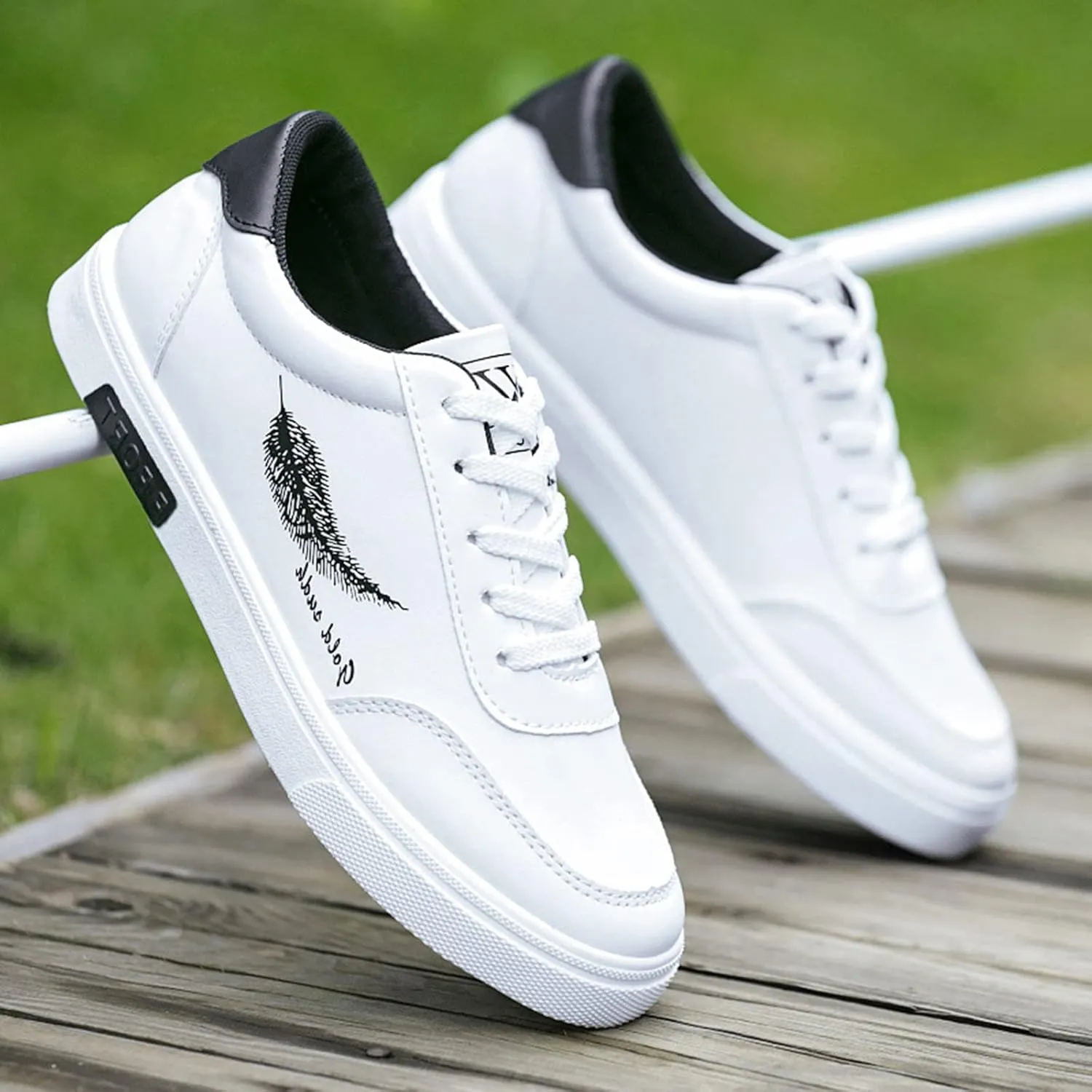 Men's Walking Shoes White Leather Sneakers Men Men's Fashion Sneakers Casual Walking Shoes Pickle Shoes Mens