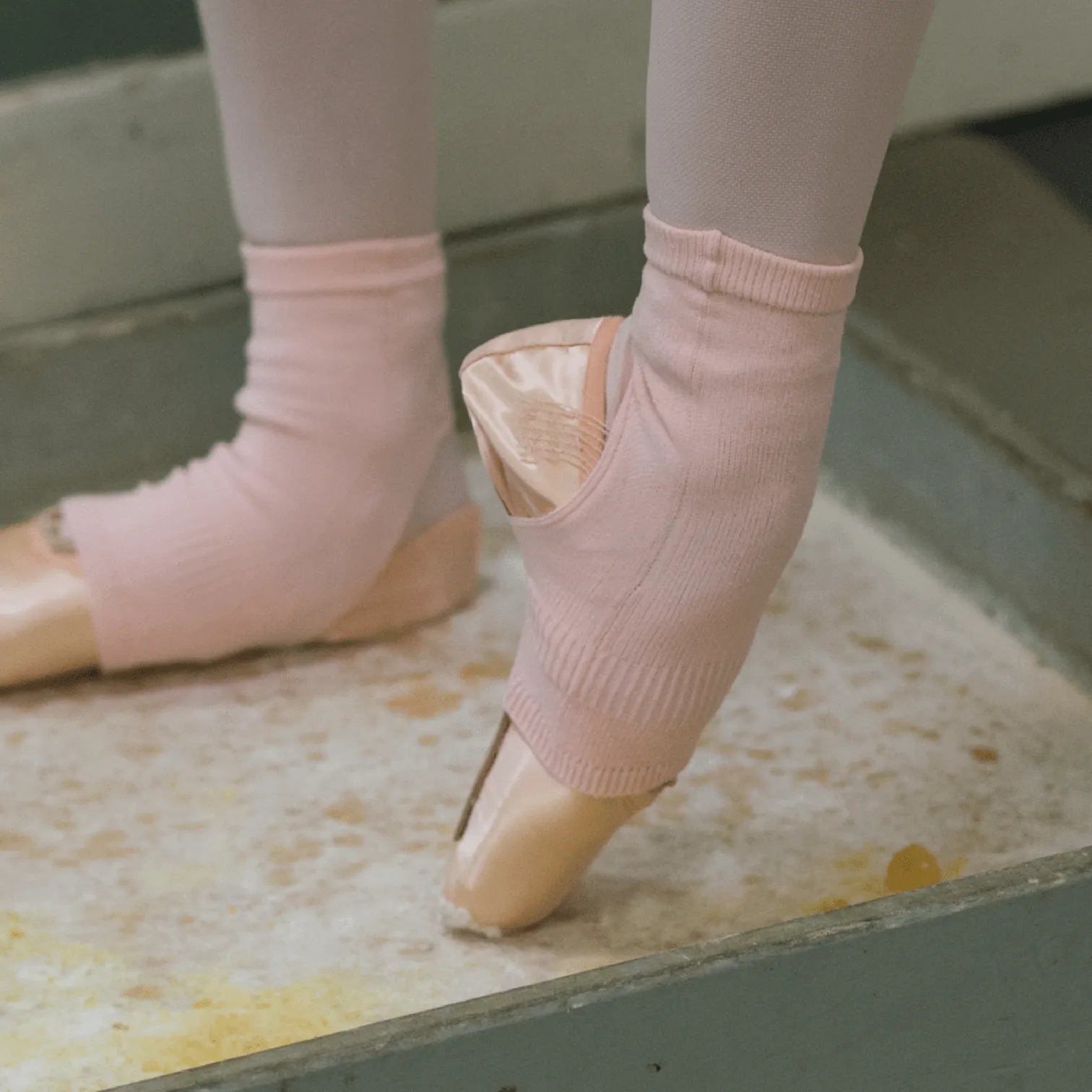 The Joule Shock - Ankle Compression Dance Sock