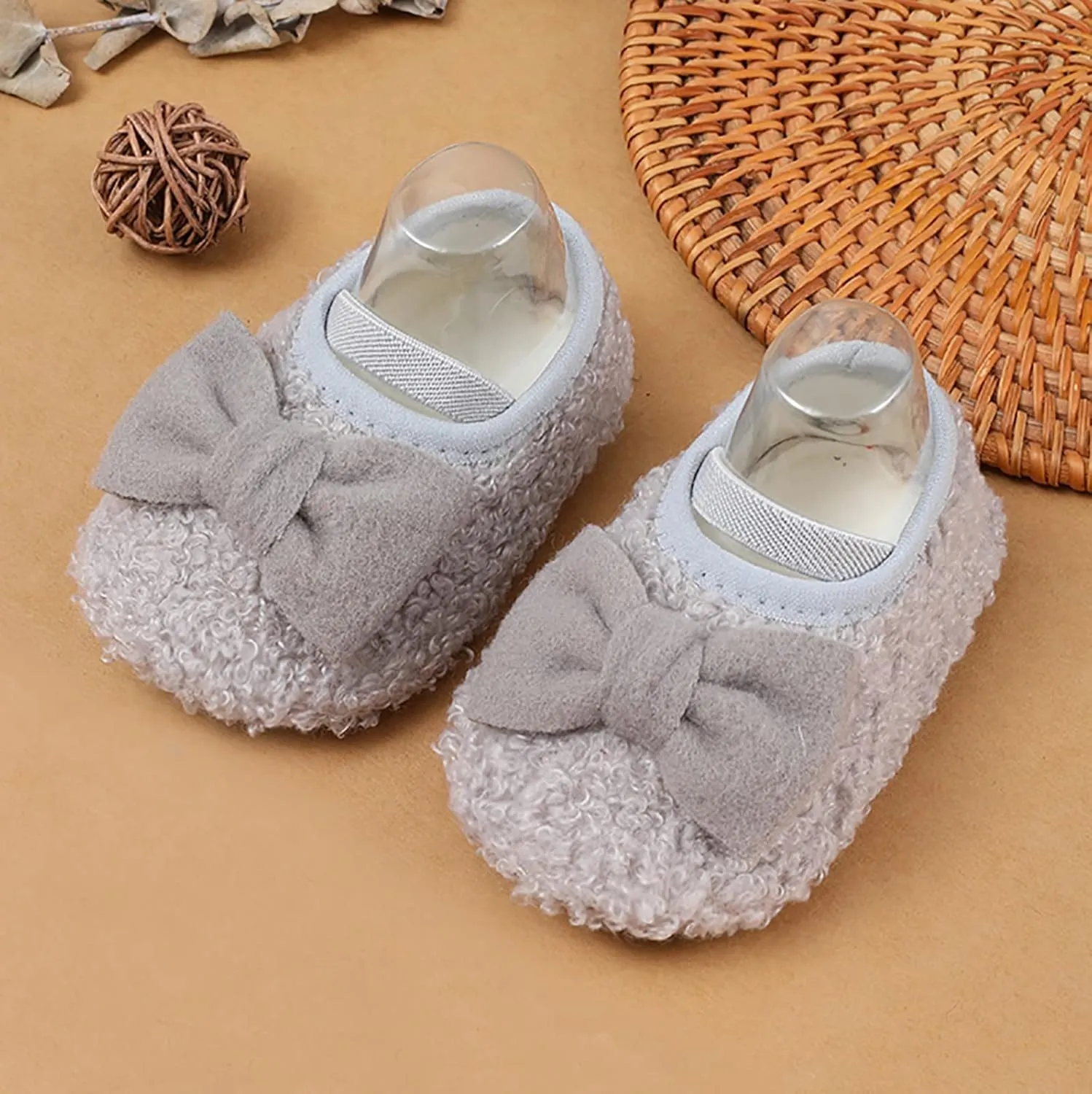 Warm Shoes for Baby Girls and Boys Soft Comfortable Shoes Infant Toddler Bowknot Warming Shoes Boy Slip on Shoe
