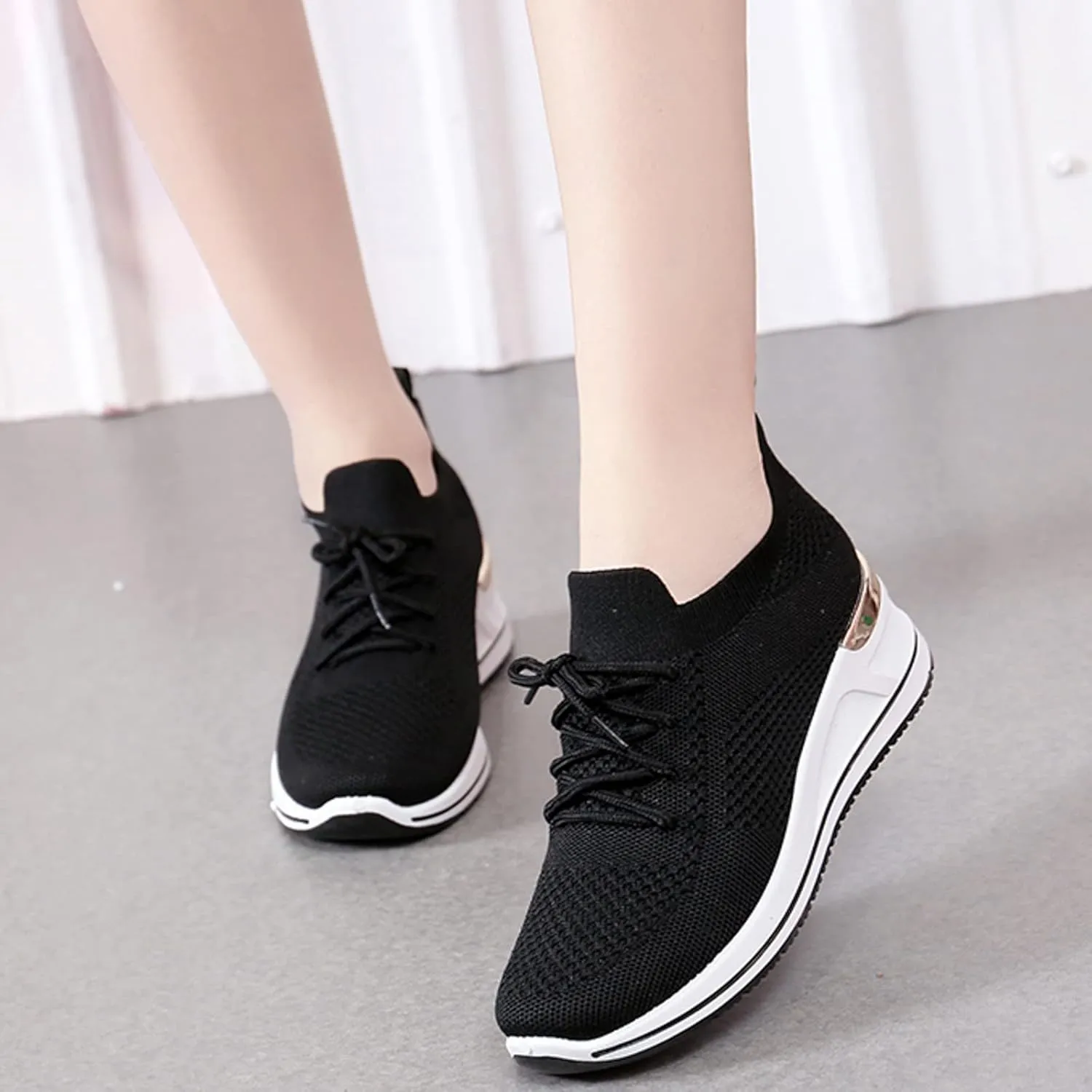 Women Lightweight Slip On Sneakers Casual Walking Shoes Comfortable Canvas Flats Non Slip Elastic Loafers